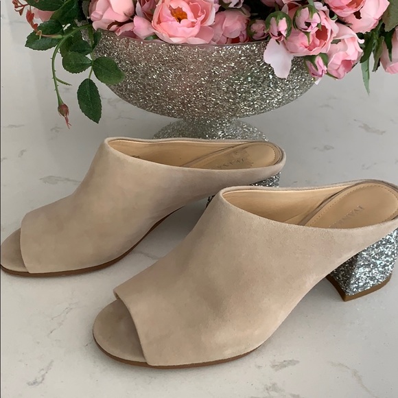 Ivanka Trump Shoes - 💋 Ivanka Trump Wedge Slip-On 💋